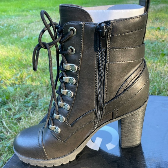 G by guess 8.5 new in box boots - Picture 2 of 7